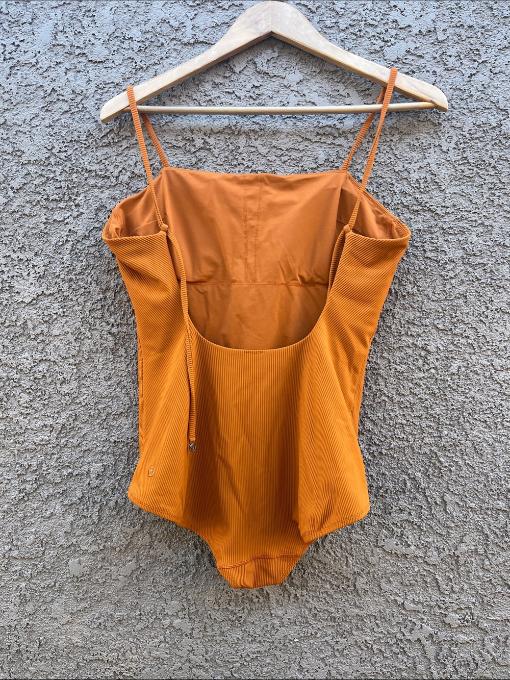Lululemon Bathing Suit 8/10 - Picture 2 of 14